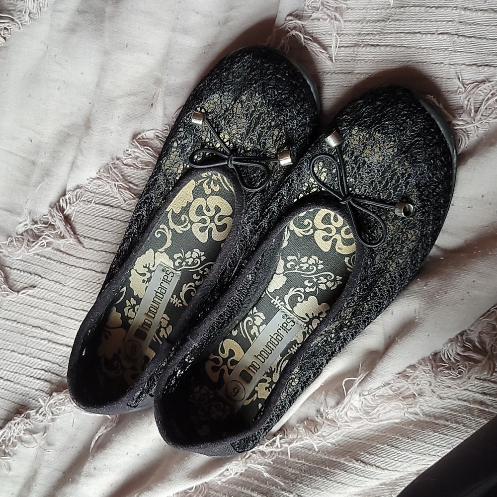 Slip ones  No boundaries  size 6